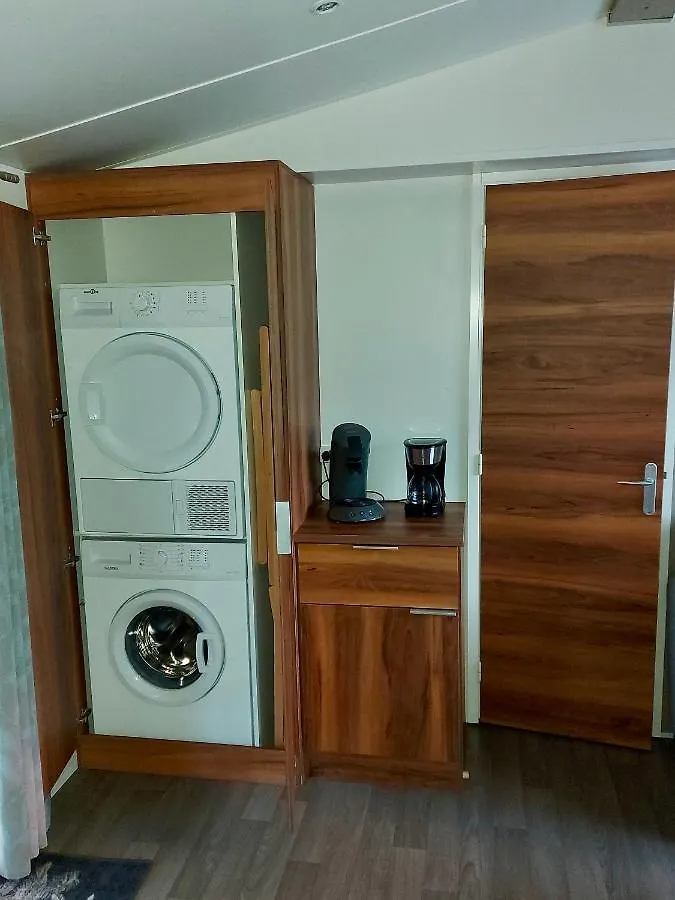 Camping Mobilhomes 6 et 8 personnes PONT AVEN Kerlann Draps fournis